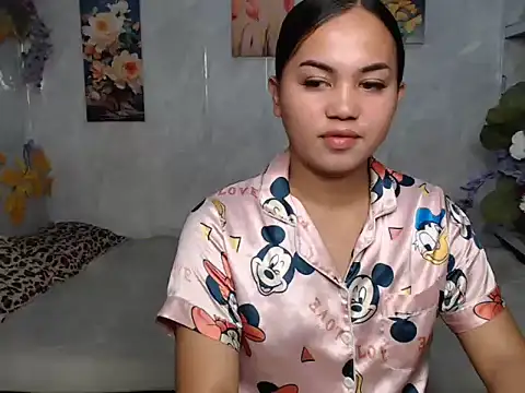 Snapshot of ur_asiankat chatting on July 17, 2026, 10:18 pm ur asiankat online show from July 17, 2026, 10:18 pm