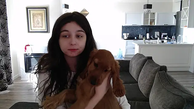 cute lilia online show from May 7, 2026, 8:39 am