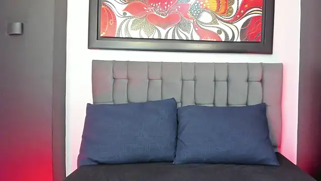 jhoan evanss online show from July 7, 2026, 2:58 am