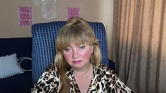Melania Cook online show from June 2, 2026, 1:33 pm