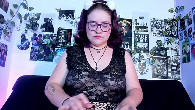 helleen21 online show from July 8, 2026, 3:30 am