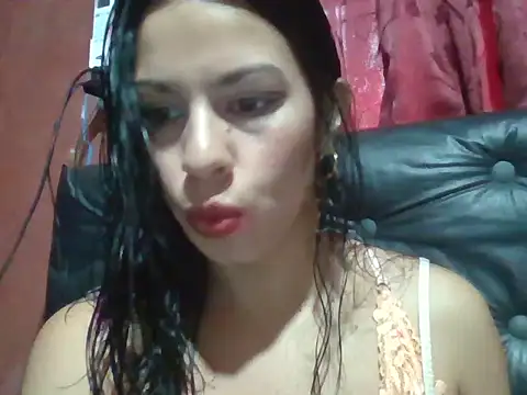 pamelaamorette online show from June 6, 2026, 5:18 pm