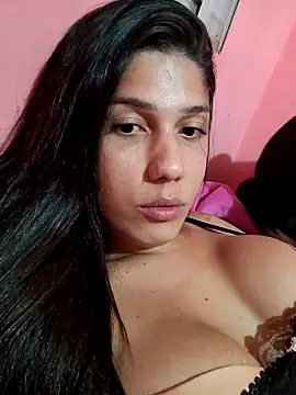 Snapshot of nessaflors2 chatting on May 2, 2026, 1:44 am nessaflors2 online show from May 2, 2026, 1:44 am