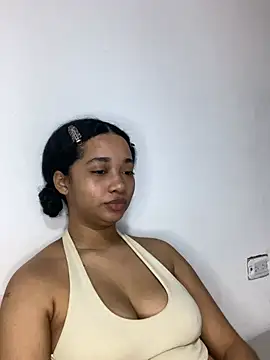  sweetSabrina- online show from May 15, 2026, 4:27 pm