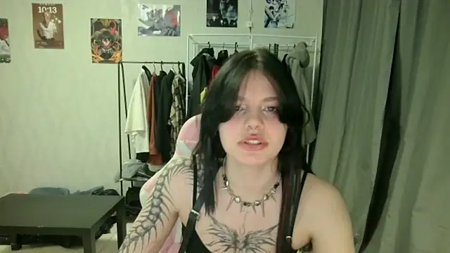 VeIvetLure online show from May 29, 2026, 6:14 pm