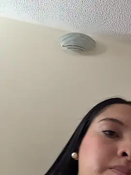 Snapshot of marianm29-1 chatting on May 13, 2026, 2:46 pm marianm29-1 online show from May 13, 2026, 2:46 pm