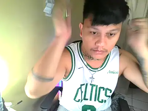 Snapshot of Ashtonfuckingboi chatting on June 14, 2026, 11:17 pm Ashtonfuckingboi online show from June 14, 2026, 11:17 pm