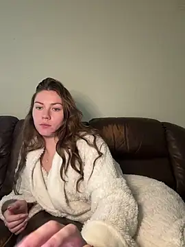 daisycollins online show from May 29, 2026, 3:56 am