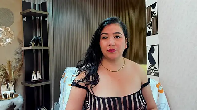 Snapshot of BBWLuxuryMuse chatting on May 3, 2026, 12:09 pm BBWLuxuryMuse online show from May 3, 2026, 12:09 pm