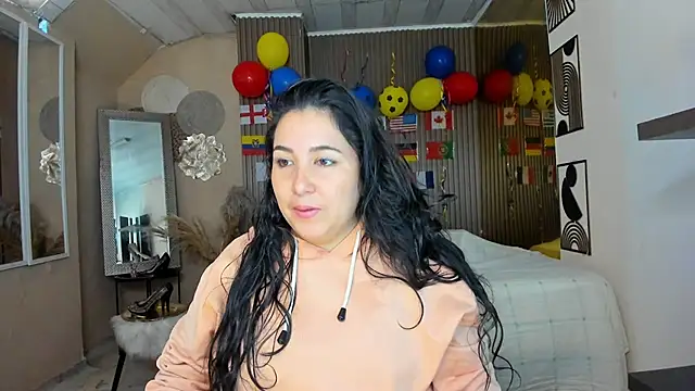 BBWLuxuryMuse online show from June 20, 2026, 12:10 pm