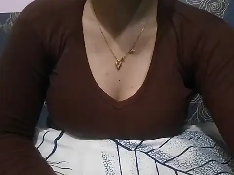Snapshot of saniya_9 chatting on May 17, 2026, 10:04 am saniya 9 online show from May 17, 2026, 10:04 am