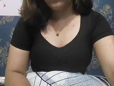 Snapshot of saniya_9 chatting on May 11, 2026, 9:43 am saniya 9 online show from May 11, 2026, 9:43 am