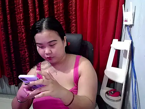 Snapshot of hotchickgirl chatting on June 26, 2026, 8:20 am hotchickgirl online show from June 26, 2026, 8:20 am
