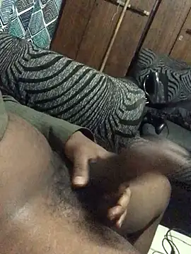 Comeifuckyoass online show from May 1, 2026, 7:52 pm