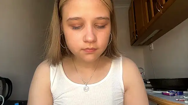Snapshot of HildeConery chatting on May 26, 2026, 12:25 pm HildeConery online show from May 26, 2026, 12:25 pm