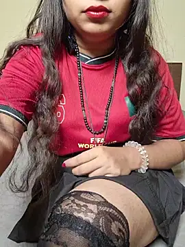 Snapshot of Hot-CouplesX chatting on June 14, 2026, 2:29 pm Hot-CouplesX online show from June 14, 2026, 2:29 pm