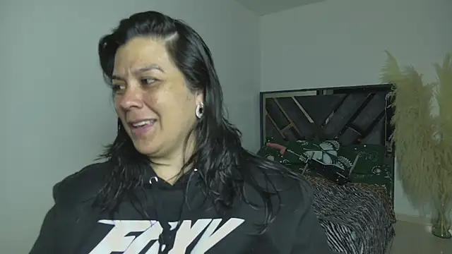 Martina Foxy01 online show from May 11, 2026, 11:33 am