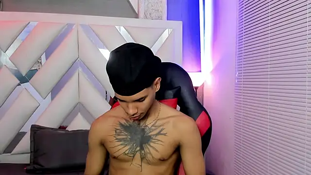 kai storm77 online show from May 30, 2026, 3:35 am