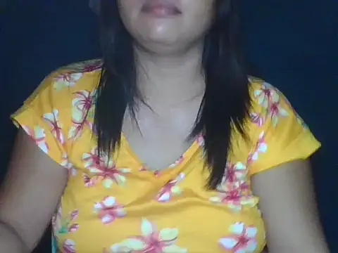 Snapshot of MommyKaye30 chatting on June 26, 2026, 7:09 pm MommyKaye30 online show from June 26, 2026, 7:09 pm