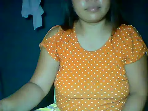 Snapshot of MommyKaye30 chatting on May 31, 2026, 6:42 pm MommyKaye30 online show from May 31, 2026, 6:42 pm