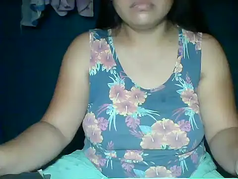 Snapshot of MommyKaye30 chatting on June 7, 2026, 6:57 pm MommyKaye30 online show from June 7, 2026, 6:57 pm