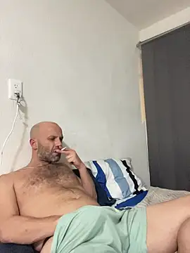 french solo X online show from July 21, 2026, 12:06 pm