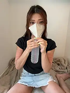 Erika  xx online show from July 24, 2026, 4:08 am