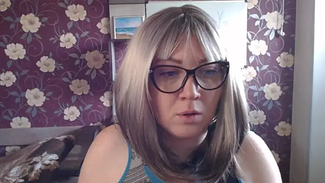 Snapshot of Kate_R chatting on May 30, 2026, 8:31 am Kate R online show from May 30, 2026, 8:31 am