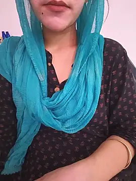 zoya baby  online show from May 22, 2026, 5:05 am
