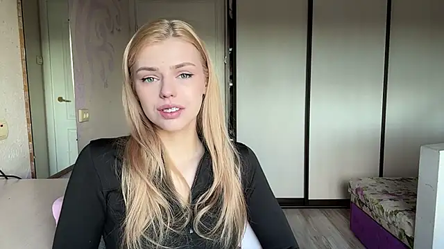 Snapshot of ScarlettRosy chatting on May 29, 2026, 3:34 am ScarlettRosy online show from May 29, 2026, 3:34 am