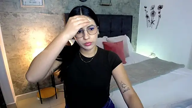 Snapshot of isa_cruzx chatting on May 15, 2026, 9:35 pm isa cruzx online show from May 15, 2026, 9:35 pm