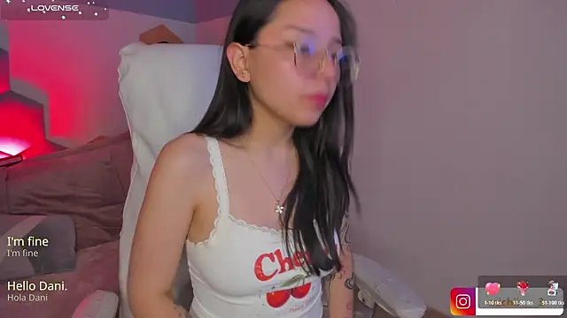 Snapshot of kitty_patitas_suavesss chatting on June 8, 2026, 1:11 am kitty patitas suavesss online show from June 8, 2026, 1:11 am