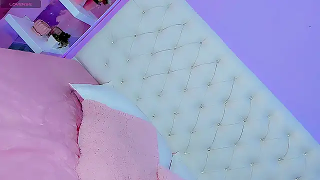 Lexxy Mattell online show from July 15, 2026, 5:03 am