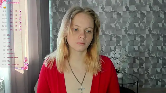 Snapshot of L_aura chatting on May 5, 2026, 6:38 am L aura online show from May 5, 2026, 6:38 am