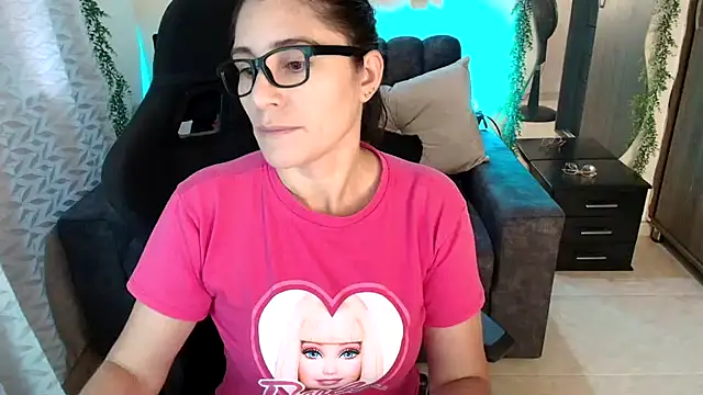 Snapshot of LUCYMILF_SEXY chatting on July 12, 2026, 2:07 pm LUCYMILF SEXY online show from July 12, 2026, 2:07 pm