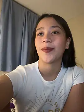 Snapshot of Meryxxxo chatting on June 15, 2026, 10:20 pm Meryxxxo online show from June 15, 2026, 10:20 pm