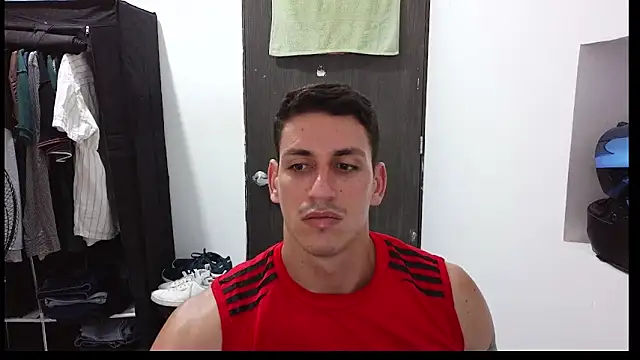 Snapshot of RaulRico chatting on May 23, 2026, 5:56 pm RaulRico online show from May 23, 2026, 5:56 pm