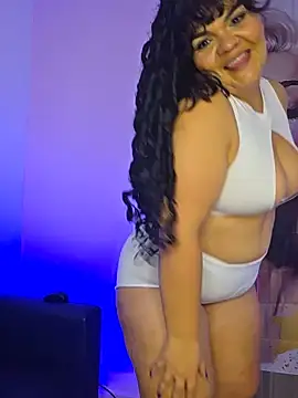 Snapshot of DiosaBelle chatting on June 25, 2026, 5:12 am DiosaBelle online show from June 25, 2026, 5:12 am