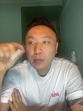 mrcake666 online show from August 5, 2026, 12:43 pm