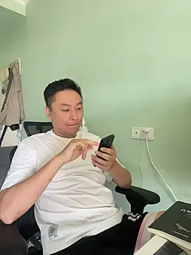 mrcake666 online show from August 4, 2026, 1:10 am