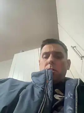 glesgachav online show from May 7, 2026, 6:06 am