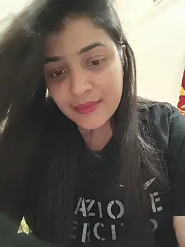 Snapshot of Joya-02 chatting on May 10, 2026, 7:49 pm Joya-02 online show from May 10, 2026, 7:49 pm