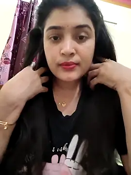 Snapshot of Joya-02 chatting on May 5, 2026, 7:17 pm Joya-02 online show from May 5, 2026, 7:17 pm