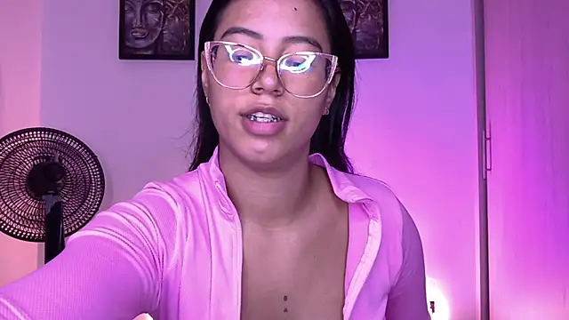 Raven stonee01 online show from July 12, 2026, 4:35 am