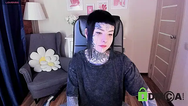 Snapshot of Bloood__Mary chatting on May 29, 2026, 11:38 am Bloood Mary online show from May 29, 2026, 11:38 am