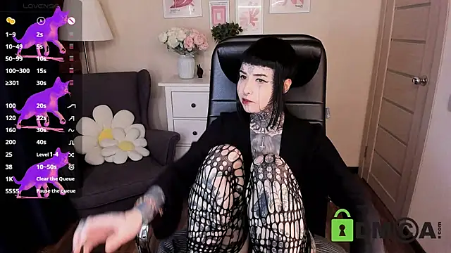 Snapshot of Bloood__Mary chatting on May 28, 2026, 11:27 am Bloood Mary online show from May 28, 2026, 11:27 am