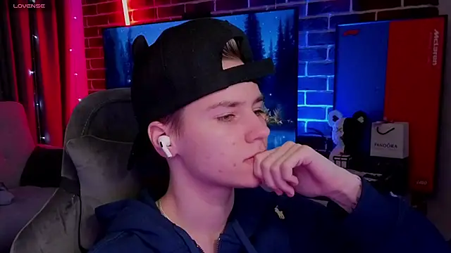 Jean Willson online show from July 28, 2026, 6:20 pm