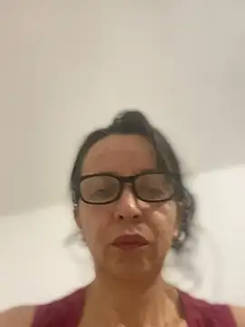 Snapshot of Soy_Camila8 chatting on May 20, 2026, 12:29 am Soy Camila8 online show from May 20, 2026, 12:29 am