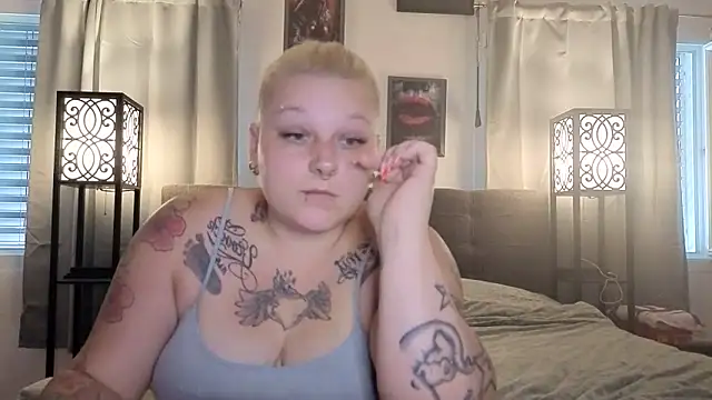 Snapshot of Lady_Peggi chatting on June 8, 2026, 6:19 pm Lady Peggi online show from June 8, 2026, 6:19 pm