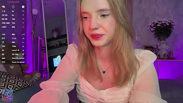 Snapshot of Eve_Dark_Side chatting on May 29, 2026, 6:08 am Eve Dark Side online show from May 29, 2026, 6:08 am
